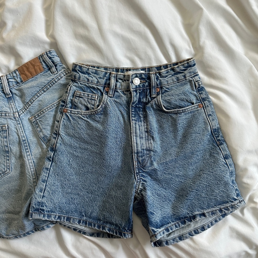 Zara Blue Denim Jean Shorts - they are perfection! Medium wash